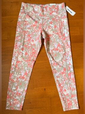 DNKY Sport Leggings with Side Pockets